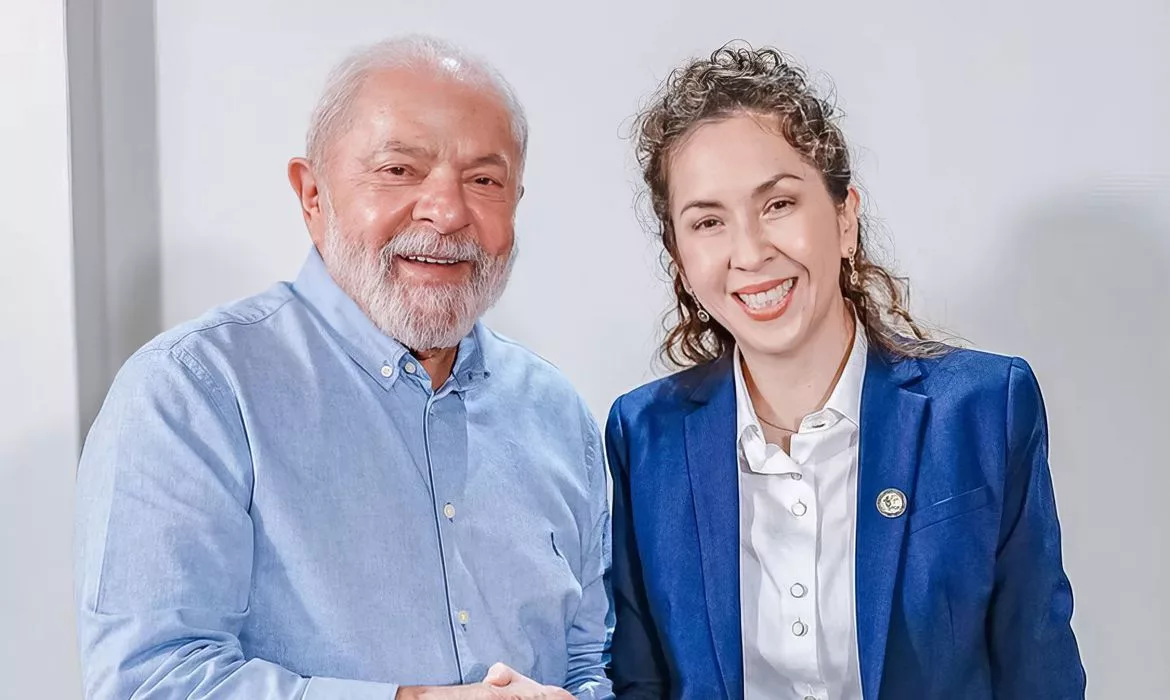 A Secretária-Geral da Organização do Tratado de Cooperação Amazônica (OTCA), María Alexandra Moreira López, durante encontro bilateral com Lula na segunda-feira. — Foto: Ricardo Stuckert/PR